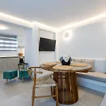 Santorini Garden Homes מסאריה