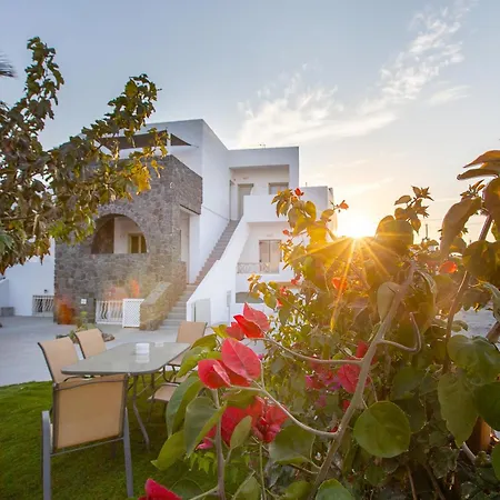 Santorini Garden Homes Prázdninový dům Mesariá