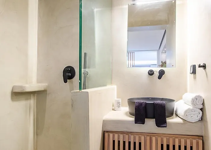 Santorini Garden Homes * Mesaria