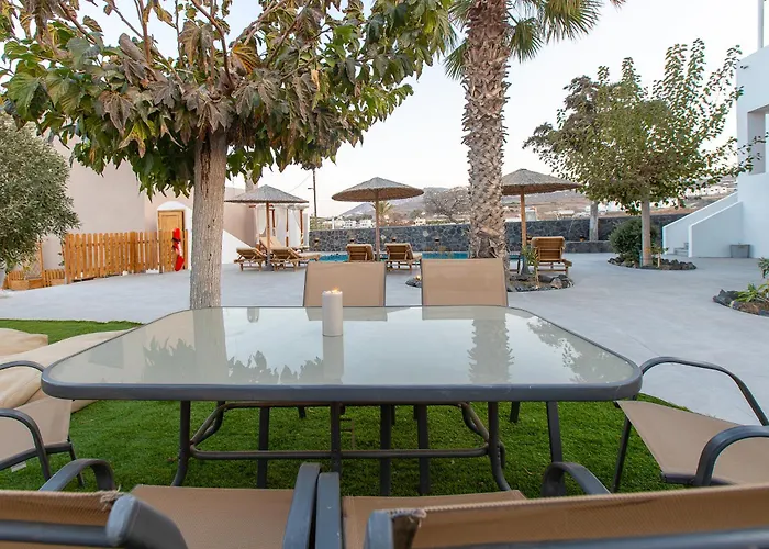 Santorini Garden Homes * Mesaria