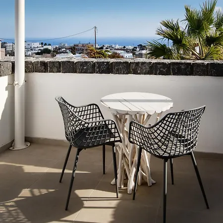 Santorini Garden Homes Feriehus Mesariá
